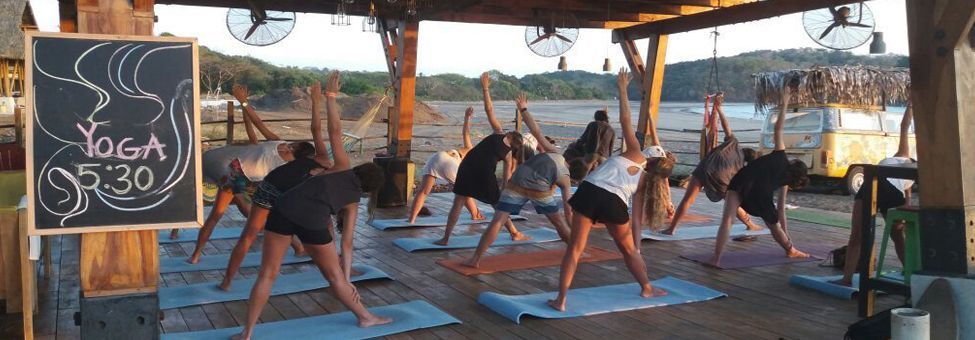 YOGA IN PLAYA VENAO PANAMA'