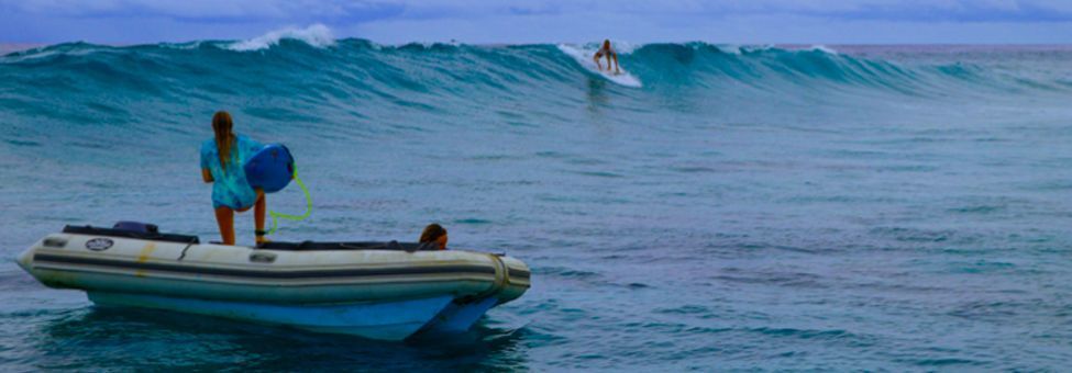 SURFING IN THE CENTRAL ATOLLS (Laamu, Thaa & Meemu)